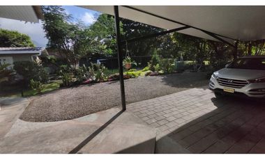 Venta de amplia y moderna casa en El Valle de Antón GTA