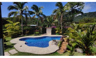 Venta de amplia y moderna casa en El Valle de Antón GTA