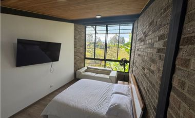 Espectacular, casa finca  campestre en el Peñol Antioquia 2.500 m2