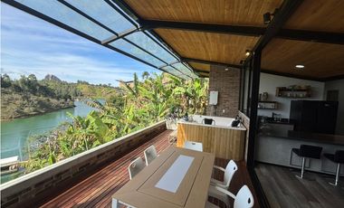 Espectacular, casa finca  campestre en el Peñol Antioquia 2.500 m2