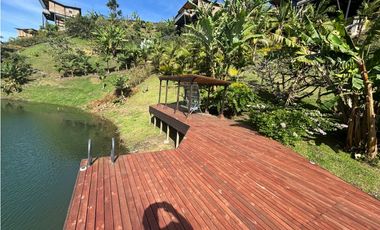 Espectacular, casa finca  campestre en el Peñol Antioquia 2.500 m2