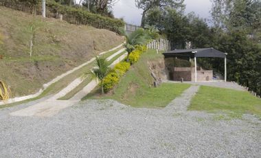 Hermosa casa finca campestre en el Peñol Antioquia, 3.300 m2