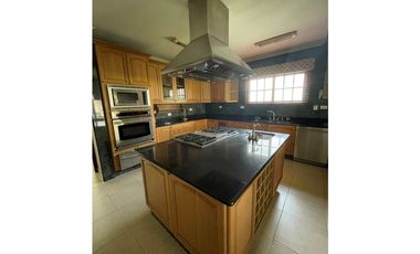 Se vende hermosa Casa en Costa del Este