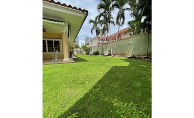 Se vende hermosa Casa en Costa del Este