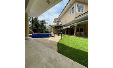 Se vende hermosa Casa en Costa del Este