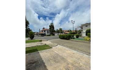 Se vende hermosa Casa en Costa del Este