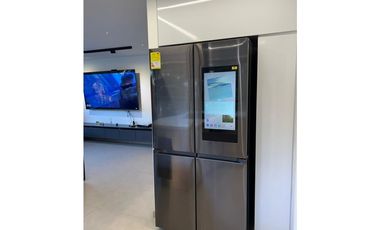 Amoblado ESPECTACULAR Apartamento Envigado de lujo.