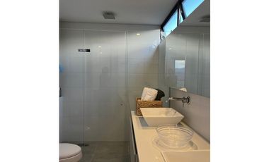 Amoblado ESPECTACULAR Apartamento Envigado de lujo.