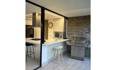 Amoblado ESPECTACULAR Apartamento Envigado de lujo.