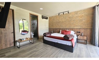 Venta Casa Finca Sopetrán, privada, lujosa, piscina, vista de ensueño.