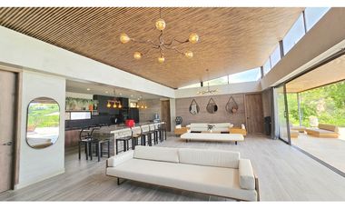 Venta Casa Finca Sopetrán, privada, lujosa, piscina, vista de ensueño.