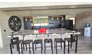 Venta Casa Finca Sopetrán, privada, lujosa, piscina, vista de ensueño.