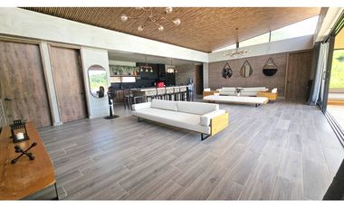 Venta Casa Finca Sopetrán, privada, lujosa, piscina, vista de ensueño.