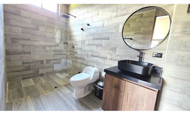 Venta Casa Finca Sopetrán, privada, lujosa, piscina, vista de ensueño.