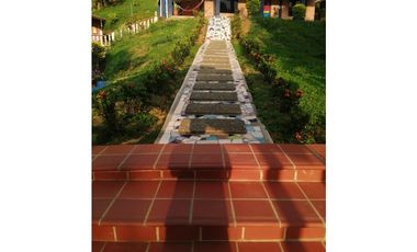 Venta de propiedad en Sopetran - 3 casas