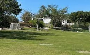 Terreno en venta en Cutzam II, Yucatán Country Club, Mérida, Yucatán
