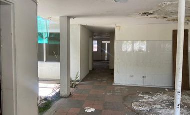 Casa Lote en manila con licencia para construir 6 pisos