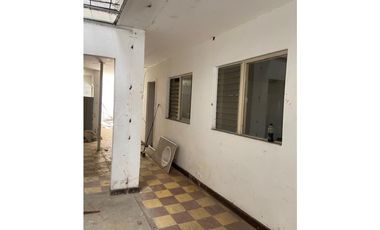 Casa Lote en manila con licencia para construir 6 pisos