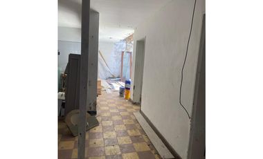 Casa Lote en manila con licencia para construir 6 pisos