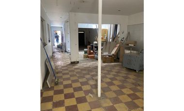 Casa Lote en manila con licencia para construir 6 pisos