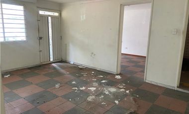 Casa Lote en manila con licencia para construir 6 pisos