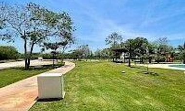 Terreno en venta, Privada Oasis, Yucatán Country Club