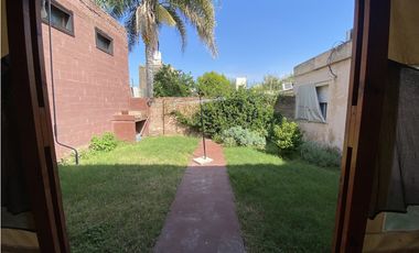 CASA EN VENTA - 3 HABITACIONES