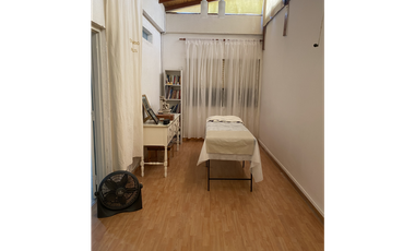 CASA EN VENTA - 3 HABITACIONES