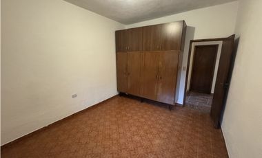 VENTA PH 2 AMB CON PATIO. AV CASTAÑARES 4700. VILLA LUGANO. CABA.