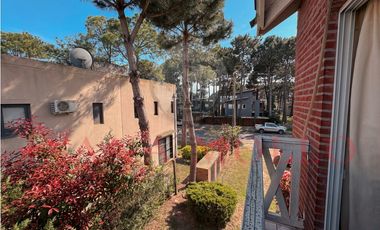 DUPLEX EN PINAMAR - ALQUILER POR TEMPORADA - JASON 1502