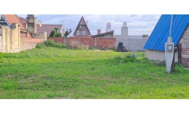 Venta Lote en Santa Elena a metros del Mar.