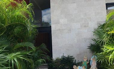 Casa en renta  en el Yucatan Country Club