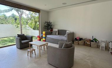 Casa en venta en el Yucatán Country Club, Tumín, Mérida, Yuc