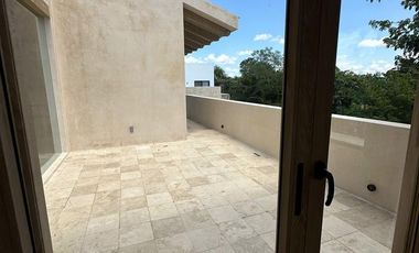 Casa en venta en el Yucatán Country Club, Tumín, Mérida, Yuc