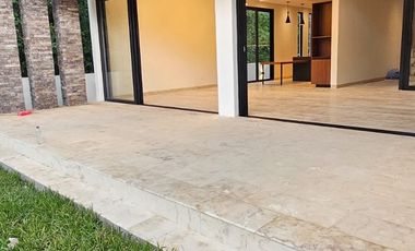 Casa en venta y renta en privada Oasis, Yucatán Country Club