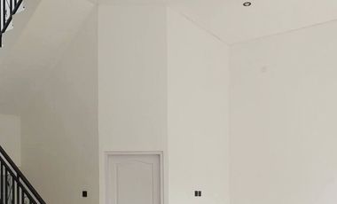 Jual Rumah 2lt Modern Mediteranian Lokasi Jl Siulan Denpasar