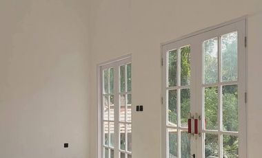 Jual Rumah 2lt Modern Mediteranian Lokasi Jl Siulan Denpasar