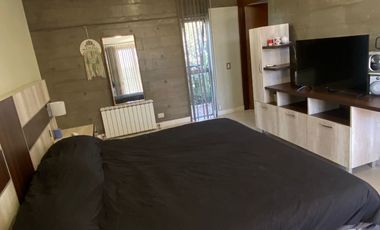 Casa en venta c/ cochera en Chacras de Coria