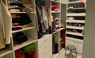 Casa en venta c/ cochera en Chacras de Coria