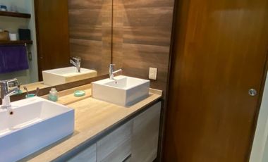 Casa en venta c/ cochera en Chacras de Coria