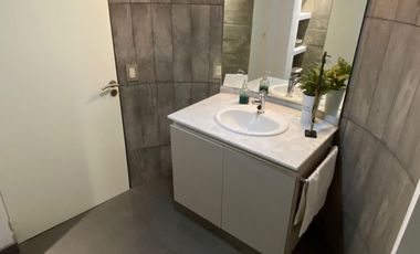 Casa en venta c/ cochera en Chacras de Coria