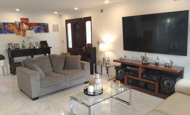 Casa en venta en MACUL