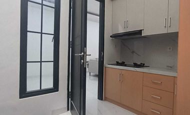 Jual Rumah Mewah 3 Lantai dalam Tomnhouse di Pancoran