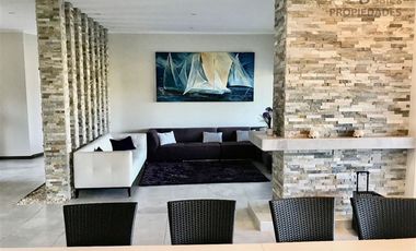 Casa en Arriendo en Los Quillayes Lago Rapel