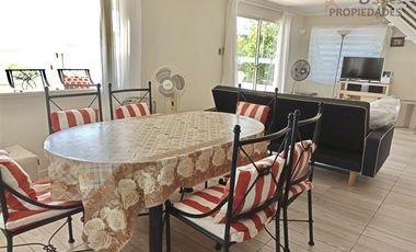 Casa en Arriendo en El Alamo Lago Rapel