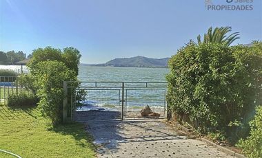 Casa en Arriendo en El Alamo Lago Rapel