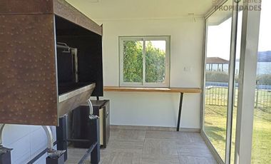 Casa en Arriendo en El Alamo Lago Rapel