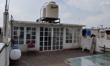 CASA EN VENTA EN RICONADA DE ARAGON, CERCA DEL METRO PLAZARAGON.