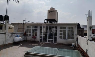 CASA EN VENTA EN RICONADA DE ARAGON, CERCA DEL METRO PLAZARAGON.