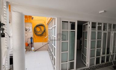 CASA EN VENTA EN RICONADA DE ARAGON, CERCA DEL METRO PLAZARAGON.